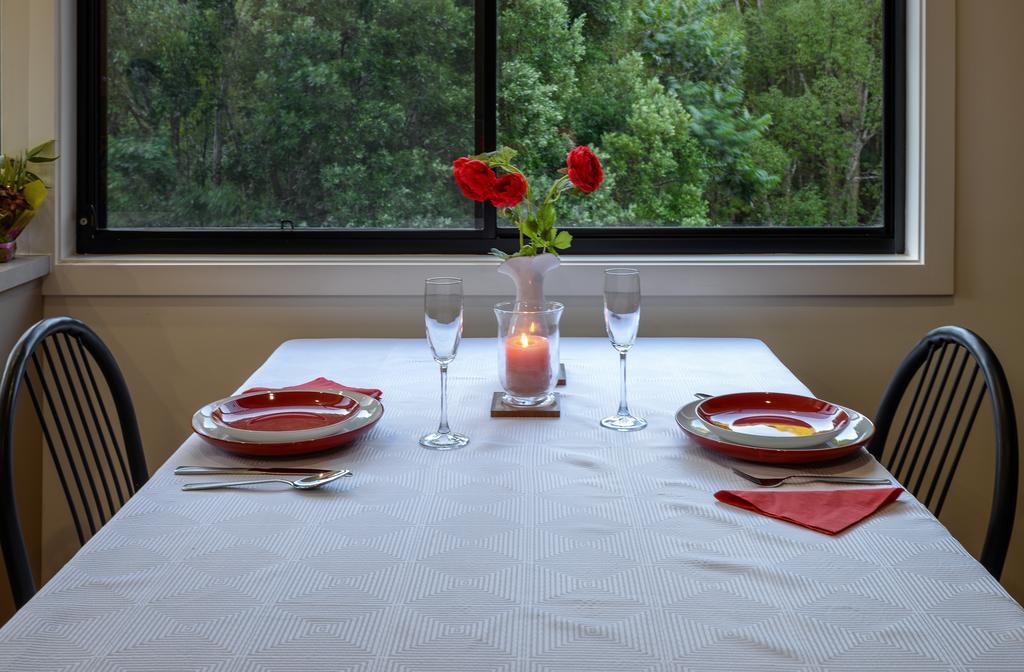 Babbling Brook Retreat Villa Limpinwood Room photo
